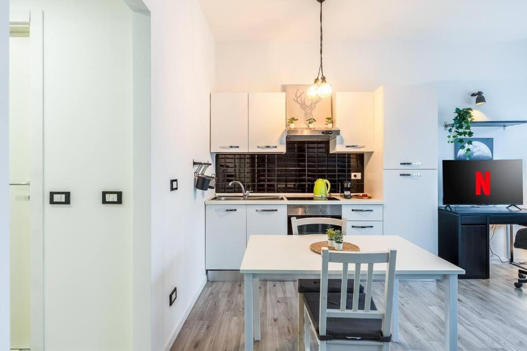 2 Minutes From Central Station-Exclusive Open Space Milano Eksteriør billede